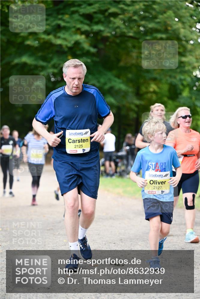 31.08.2025 - 21. Blankeneser Heldenlauf Dr. Thomas Lammeyer http://msf.ph/oto/8632939 31.08.2025 10:23:00 Laufen 2125, 2127 meine-sportfotos.de