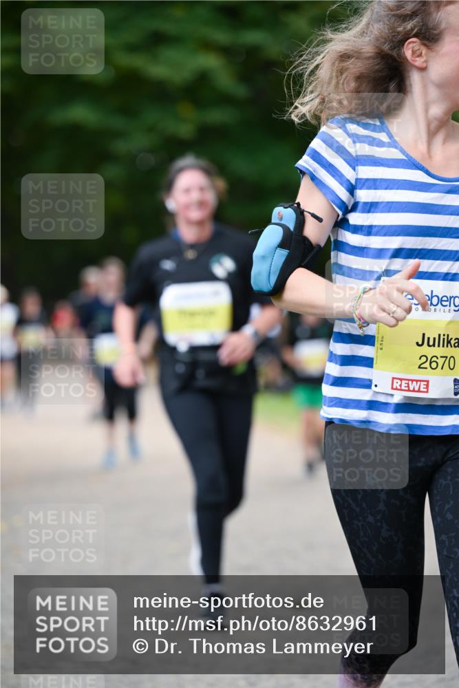 31.08.2025 - 21. Blankeneser Heldenlauf Dr. Thomas Lammeyer http://msf.ph/oto/8632961 31.08.2025 10:23:05 Laufen 6, 5, 2670 meine-sportfotos.de