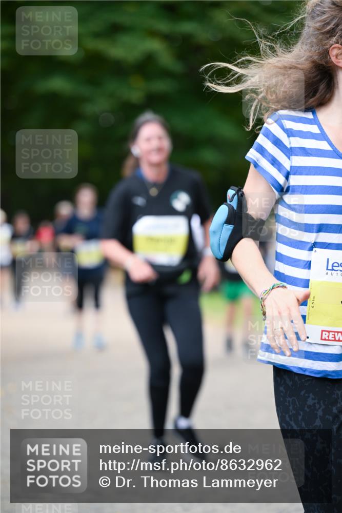 31.08.2025 - 21. Blankeneser Heldenlauf Dr. Thomas Lammeyer http://msf.ph/oto/8632962 31.08.2025 10:23:06 Laufen 6, 5 meine-sportfotos.de