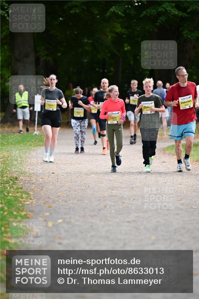 31.08.2025 - 21. Blankeneser Heldenlauf Dr. Thomas Lammeyer http://msf.ph/oto/8633013 31.08.2025 10:23:17 Laufen 2645, 2696, 2623, 2622 meine-sportfotos.de