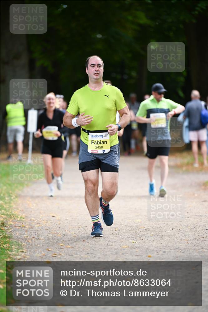 31.08.2025 - 21. Blankeneser Heldenlauf Dr. Thomas Lammeyer http://msf.ph/oto/8633064 31.08.2025 10:23:32 Laufen 2458 meine-sportfotos.de