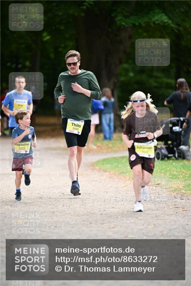 31.08.2025 - 21. Blankeneser Heldenlauf Dr. Thomas Lammeyer http://msf.ph/oto/8633272 31.08.2025 10:24:25 Laufen 2522, 2520, 2316 meine-sportfotos.de
