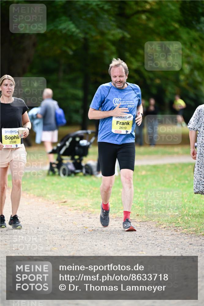 31.08.2025 - 21. Blankeneser Heldenlauf Dr. Thomas Lammeyer http://msf.ph/oto/8633718 31.08.2025 10:26:32 Laufen 2596, 2021, 2610 meine-sportfotos.de