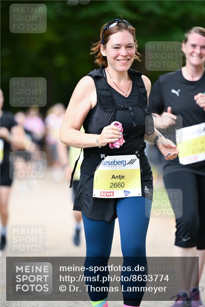 31.08.2025 - 21. Blankeneser Heldenlauf Dr. Thomas Lammeyer http://msf.ph/oto/8633774 31.08.2025 10:26:46 Laufen 2660, 8, 2704 meine-sportfotos.de