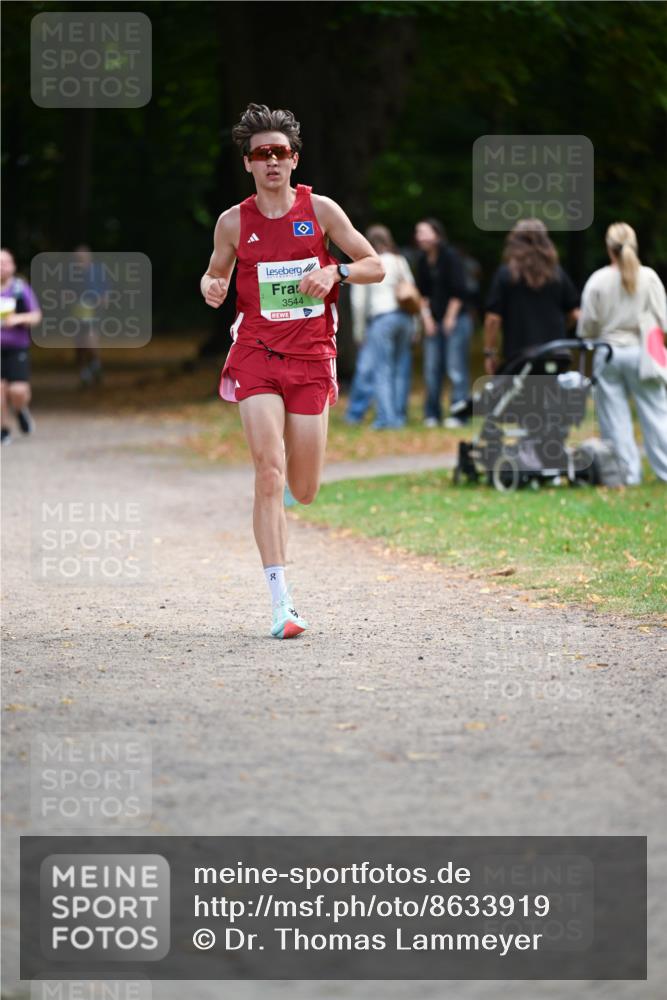 31.08.2025 - 21. Blankeneser Heldenlauf Dr. Thomas Lammeyer http://msf.ph/oto/8633919 31.08.2025 10:27:29 Laufen 3544 meine-sportfotos.de
