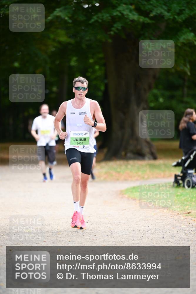 31.08.2025 - 21. Blankeneser Heldenlauf Dr. Thomas Lammeyer http://msf.ph/oto/8633994 31.08.2025 10:27:56 Laufen 3432 meine-sportfotos.de