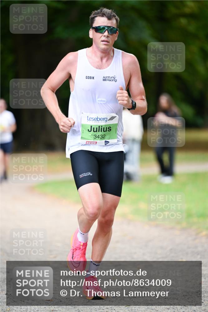 31.08.2025 - 21. Blankeneser Heldenlauf Dr. Thomas Lammeyer http://msf.ph/oto/8634009 31.08.2025 10:27:58 Laufen 3432 meine-sportfotos.de