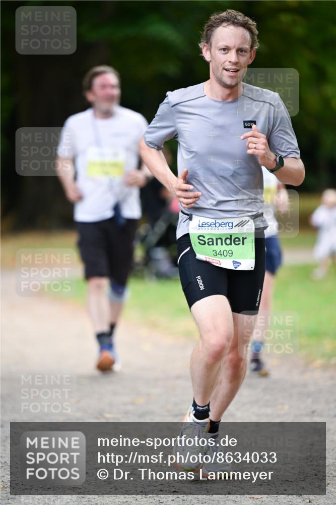 31.08.2025 - 21. Blankeneser Heldenlauf Dr. Thomas Lammeyer http://msf.ph/oto/8634033 31.08.2025 10:28:06 Laufen 3409 meine-sportfotos.de