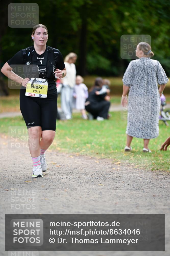 31.08.2025 - 21. Blankeneser Heldenlauf Dr. Thomas Lammeyer http://msf.ph/oto/8634046 31.08.2025 10:28:25 Laufen 2041 meine-sportfotos.de
