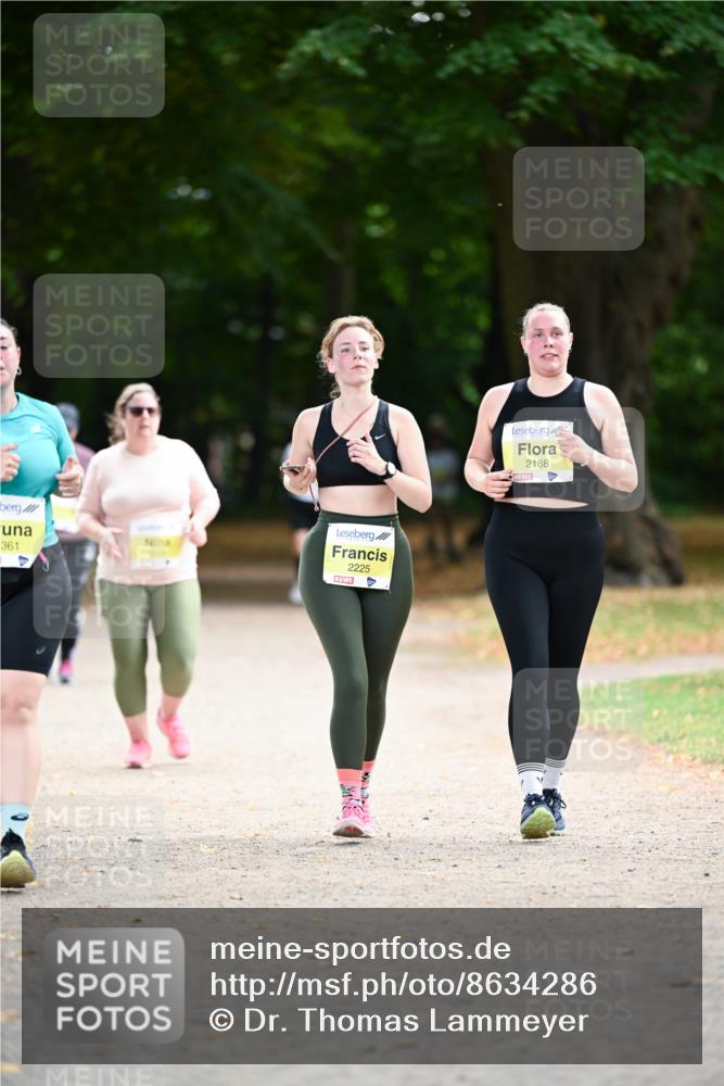 31.08.2025 - 21. Blankeneser Heldenlauf Dr. Thomas Lammeyer http://msf.ph/oto/8634286 31.08.2025 10:30:07 Laufen 361, 2225, 2188 meine-sportfotos.de