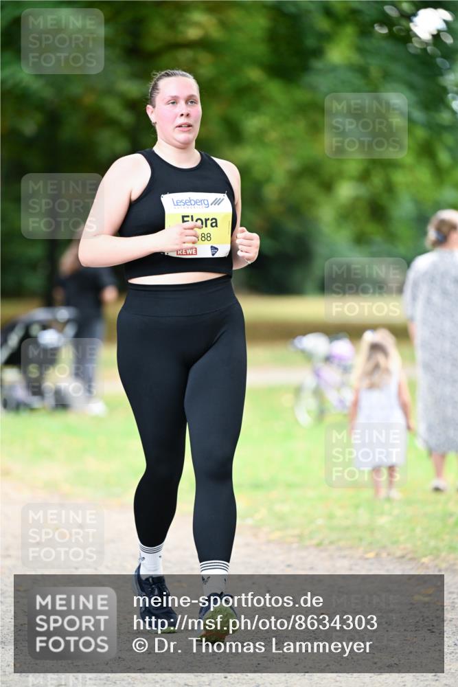 31.08.2025 - 21. Blankeneser Heldenlauf Dr. Thomas Lammeyer http://msf.ph/oto/8634303 31.08.2025 10:30:11 Laufen 88 meine-sportfotos.de