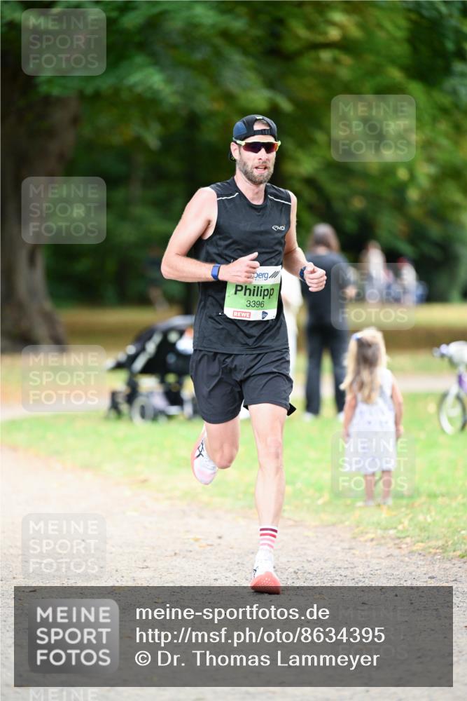 31.08.2025 - 21. Blankeneser Heldenlauf Dr. Thomas Lammeyer http://msf.ph/oto/8634395 31.08.2025 10:30:54 Laufen 3396 meine-sportfotos.de