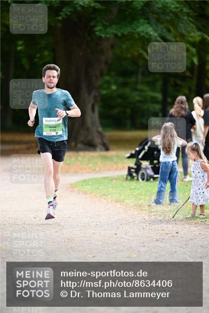 31.08.2025 - 21. Blankeneser Heldenlauf Dr. Thomas Lammeyer http://msf.ph/oto/8634406 31.08.2025 10:31:13 Laufen 3702 meine-sportfotos.de