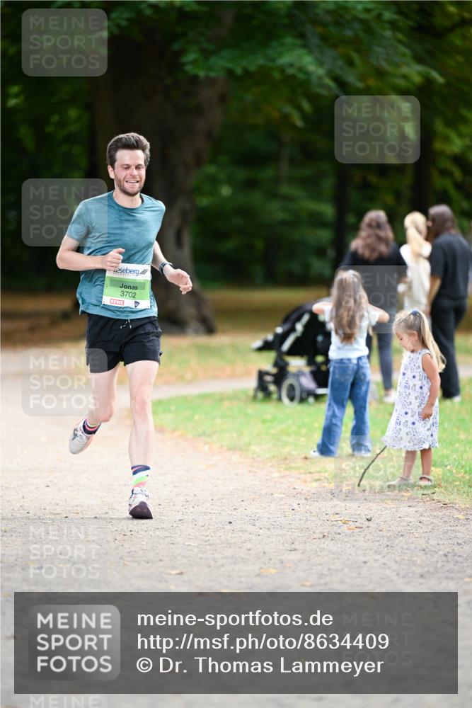 31.08.2025 - 21. Blankeneser Heldenlauf Dr. Thomas Lammeyer http://msf.ph/oto/8634409 31.08.2025 10:31:13 Laufen 3702 meine-sportfotos.de