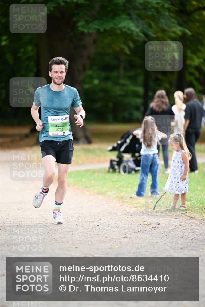31.08.2025 - 21. Blankeneser Heldenlauf Dr. Thomas Lammeyer http://msf.ph/oto/8634410 31.08.2025 10:31:13 Laufen 3702 meine-sportfotos.de