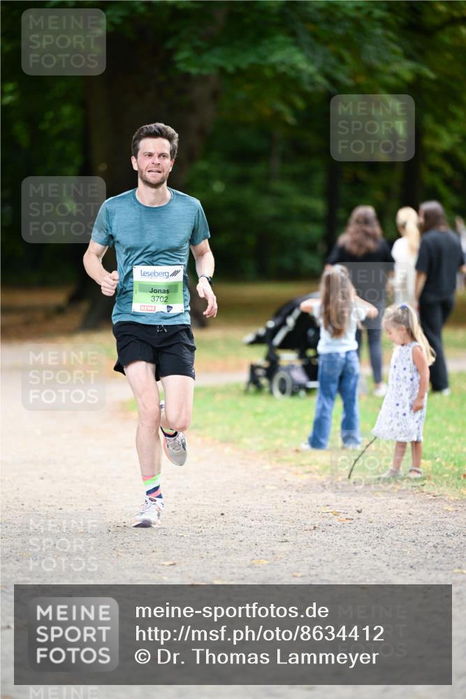 31.08.2025 - 21. Blankeneser Heldenlauf Dr. Thomas Lammeyer http://msf.ph/oto/8634412 31.08.2025 10:31:13 Laufen 3702 meine-sportfotos.de