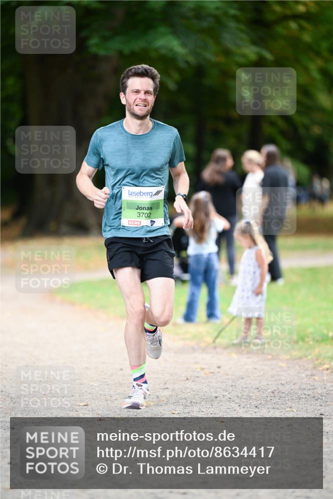 31.08.2025 - 21. Blankeneser Heldenlauf Dr. Thomas Lammeyer http://msf.ph/oto/8634417 31.08.2025 10:31:14 Laufen 3702 meine-sportfotos.de