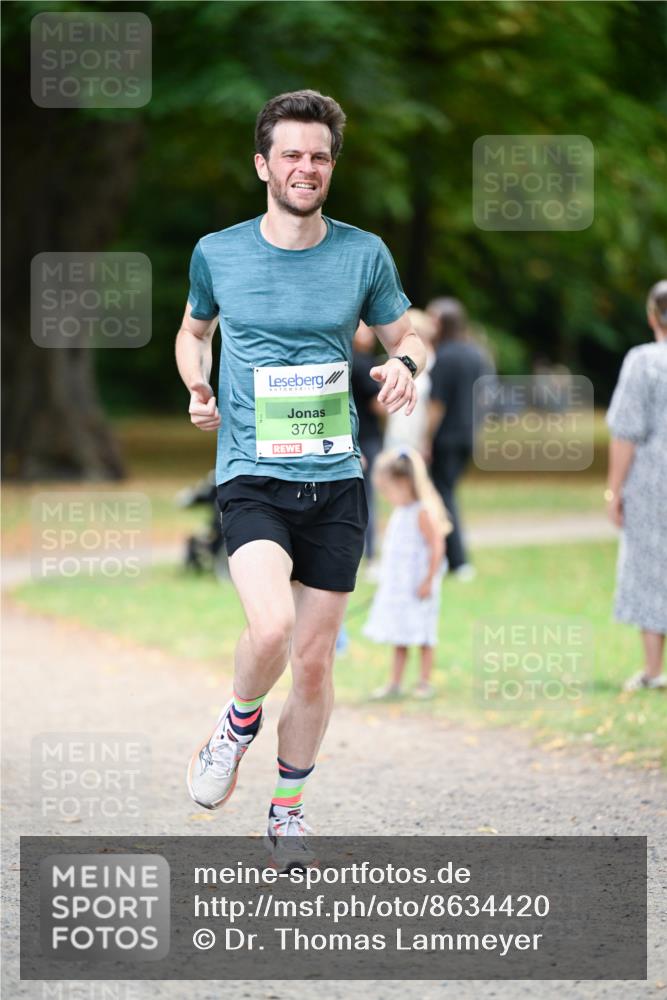 31.08.2025 - 21. Blankeneser Heldenlauf Dr. Thomas Lammeyer http://msf.ph/oto/8634420 31.08.2025 10:31:14 Laufen 3702 meine-sportfotos.de