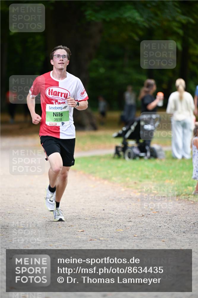 31.08.2025 - 21. Blankeneser Heldenlauf Dr. Thomas Lammeyer http://msf.ph/oto/8634435 31.08.2025 10:31:52 Laufen 158, 3518 meine-sportfotos.de