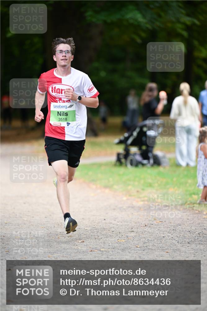 31.08.2025 - 21. Blankeneser Heldenlauf Dr. Thomas Lammeyer http://msf.ph/oto/8634436 31.08.2025 10:31:52 Laufen 3518 meine-sportfotos.de