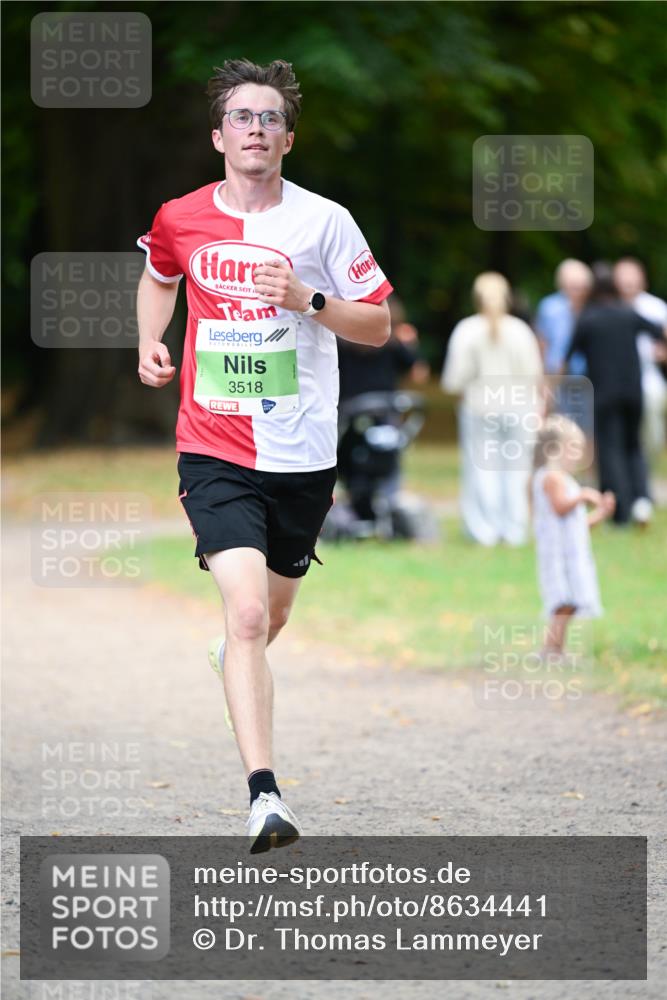31.08.2025 - 21. Blankeneser Heldenlauf Dr. Thomas Lammeyer http://msf.ph/oto/8634441 31.08.2025 10:31:53 Laufen 10, 3518 meine-sportfotos.de