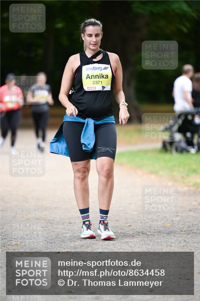 31.08.2025 - 21. Blankeneser Heldenlauf Dr. Thomas Lammeyer http://msf.ph/oto/8634458 31.08.2025 10:32:13 Laufen 2371 meine-sportfotos.de