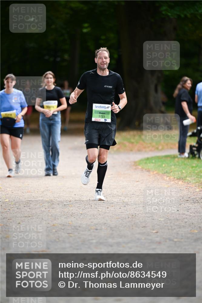 31.08.2025 - 21. Blankeneser Heldenlauf Dr. Thomas Lammeyer http://msf.ph/oto/8634549 31.08.2025 10:33:30 Laufen 3723 meine-sportfotos.de
