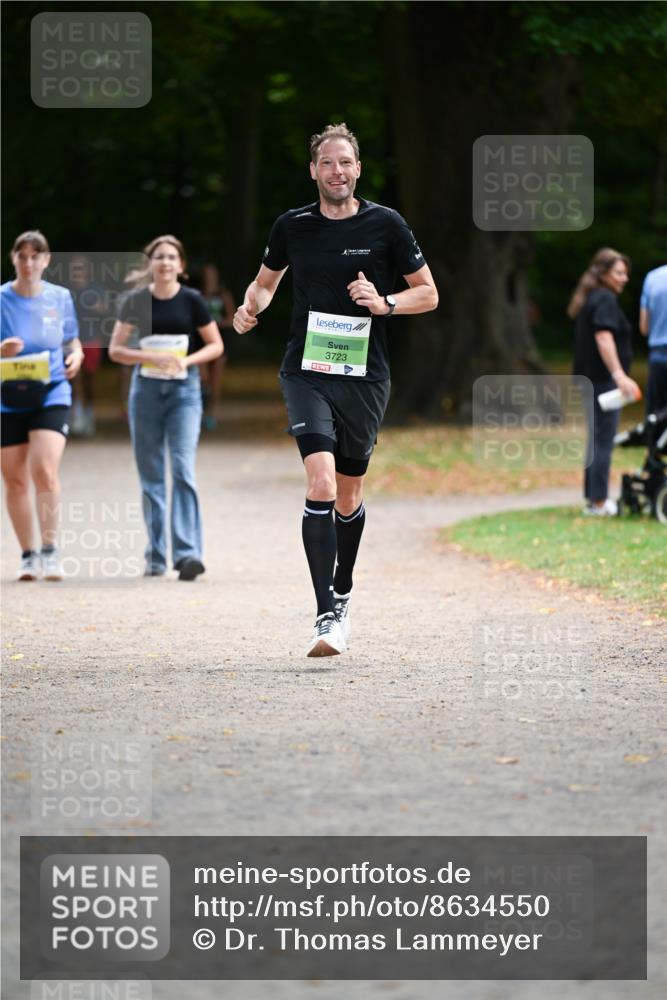 31.08.2025 - 21. Blankeneser Heldenlauf Dr. Thomas Lammeyer http://msf.ph/oto/8634550 31.08.2025 10:33:30 Laufen 3723 meine-sportfotos.de