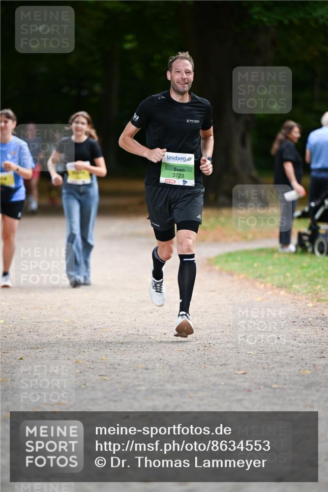31.08.2025 - 21. Blankeneser Heldenlauf Dr. Thomas Lammeyer http://msf.ph/oto/8634553 31.08.2025 10:33:30 Laufen 3723 meine-sportfotos.de