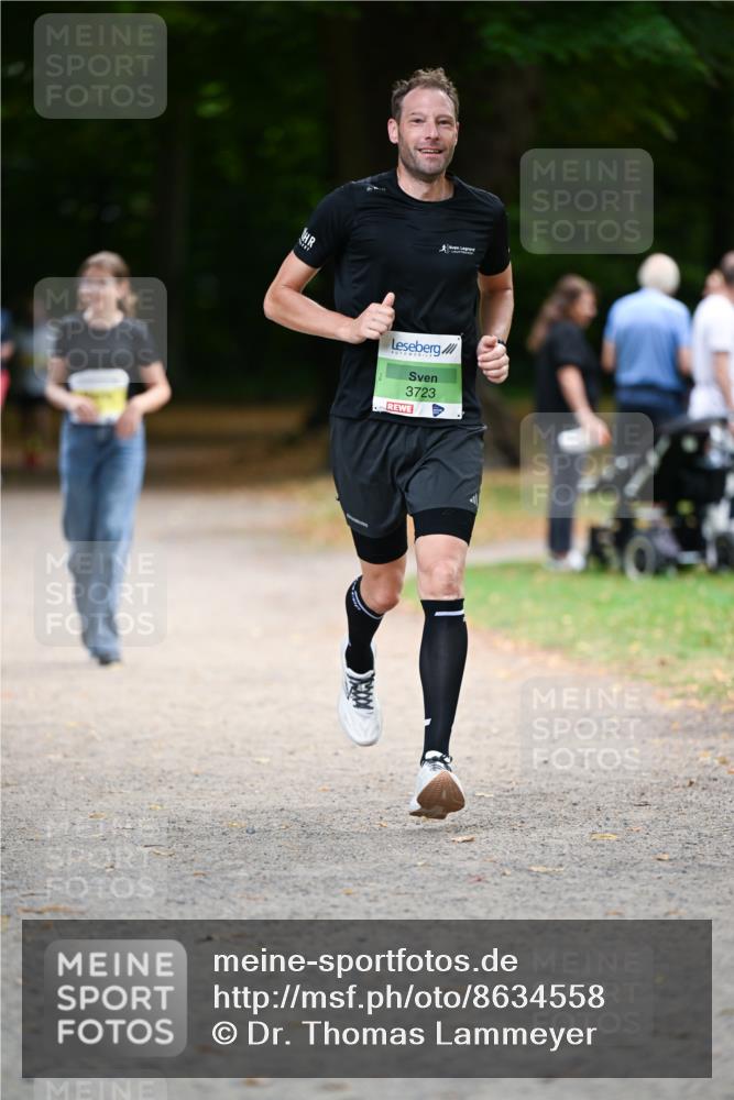31.08.2025 - 21. Blankeneser Heldenlauf Dr. Thomas Lammeyer http://msf.ph/oto/8634558 31.08.2025 10:33:31 Laufen 3723 meine-sportfotos.de