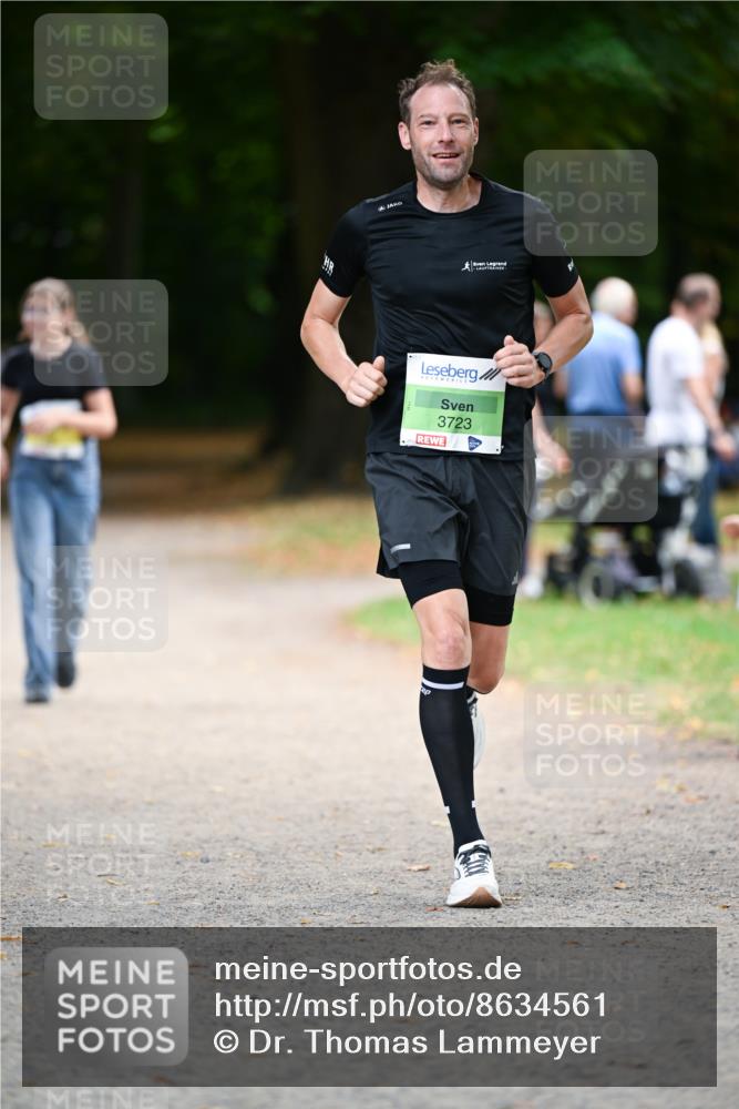 31.08.2025 - 21. Blankeneser Heldenlauf Dr. Thomas Lammeyer http://msf.ph/oto/8634561 31.08.2025 10:33:31 Laufen 3723 meine-sportfotos.de