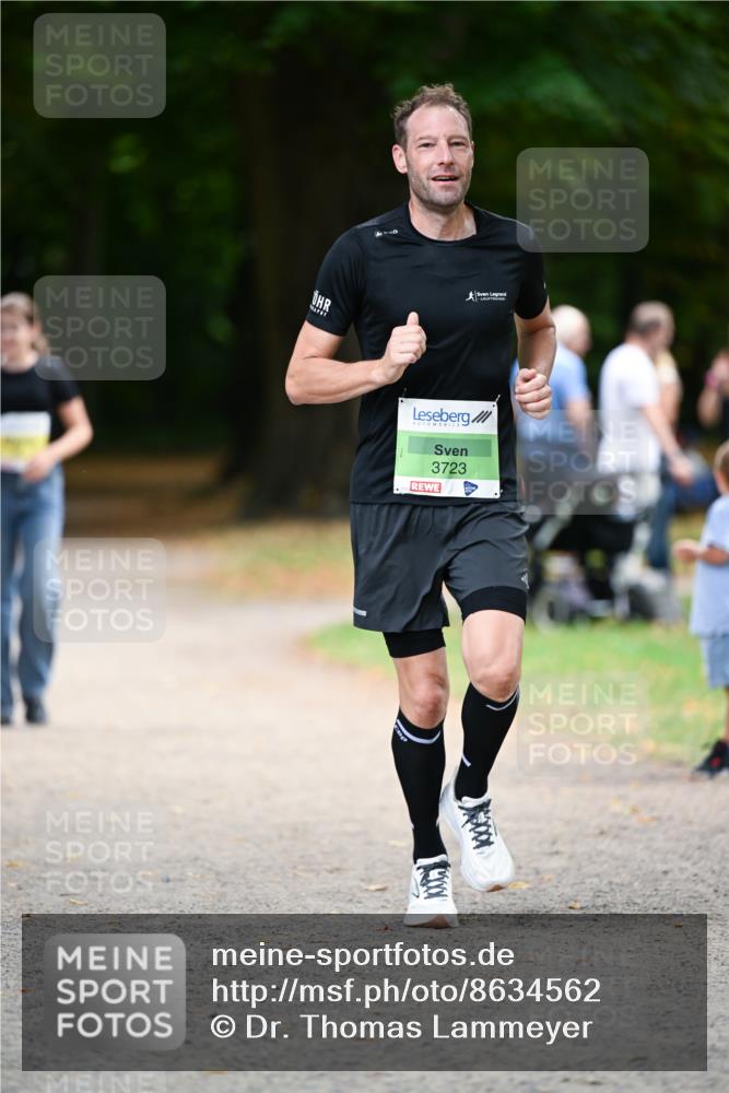 31.08.2025 - 21. Blankeneser Heldenlauf Dr. Thomas Lammeyer http://msf.ph/oto/8634562 31.08.2025 10:33:31 Laufen 3723 meine-sportfotos.de