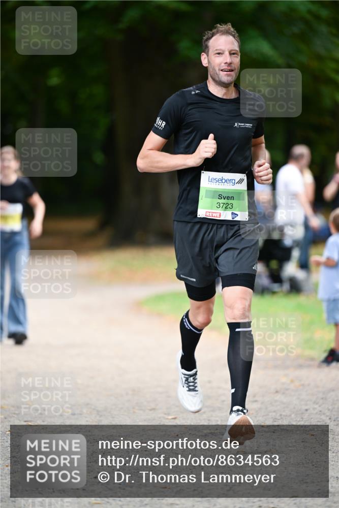 31.08.2025 - 21. Blankeneser Heldenlauf Dr. Thomas Lammeyer http://msf.ph/oto/8634563 31.08.2025 10:33:31 Laufen 3723 meine-sportfotos.de
