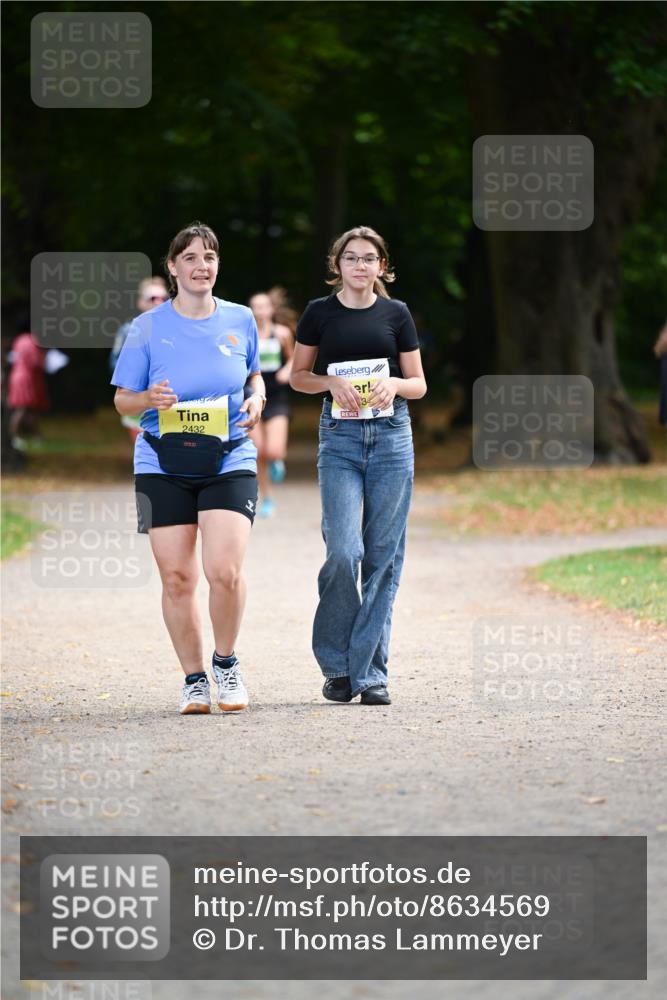 31.08.2025 - 21. Blankeneser Heldenlauf Dr. Thomas Lammeyer http://msf.ph/oto/8634569 31.08.2025 10:33:33 Laufen 2432, 3 meine-sportfotos.de