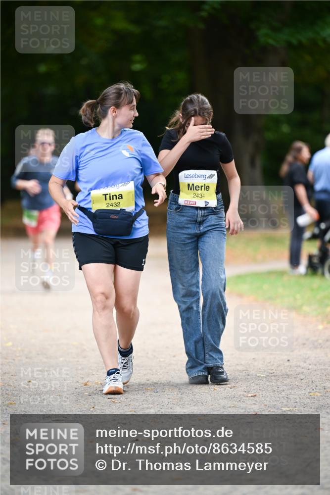 31.08.2025 - 21. Blankeneser Heldenlauf Dr. Thomas Lammeyer http://msf.ph/oto/8634585 31.08.2025 10:33:36 Laufen 2432, 2434 meine-sportfotos.de