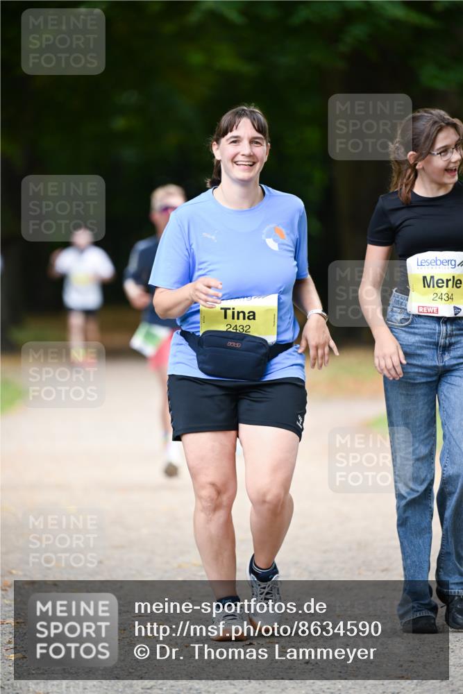 31.08.2025 - 21. Blankeneser Heldenlauf Dr. Thomas Lammeyer http://msf.ph/oto/8634590 31.08.2025 10:33:37 Laufen 2432, 2434 meine-sportfotos.de