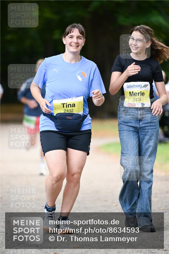31.08.2025 - 21. Blankeneser Heldenlauf Dr. Thomas Lammeyer http://msf.ph/oto/8634593 31.08.2025 10:33:38 Laufen 2432, 2434 meine-sportfotos.de