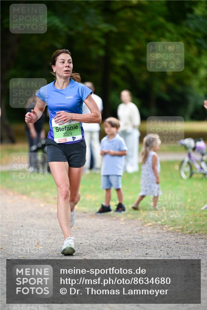 31.08.2025 - 21. Blankeneser Heldenlauf Dr. Thomas Lammeyer http://msf.ph/oto/8634680 31.08.2025 10:34:20 Laufen 3329 meine-sportfotos.de