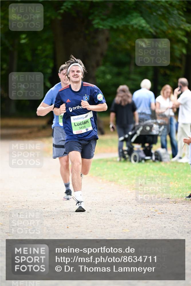 31.08.2025 - 21. Blankeneser Heldenlauf Dr. Thomas Lammeyer http://msf.ph/oto/8634711 31.08.2025 10:34:29 Laufen 3414 meine-sportfotos.de
