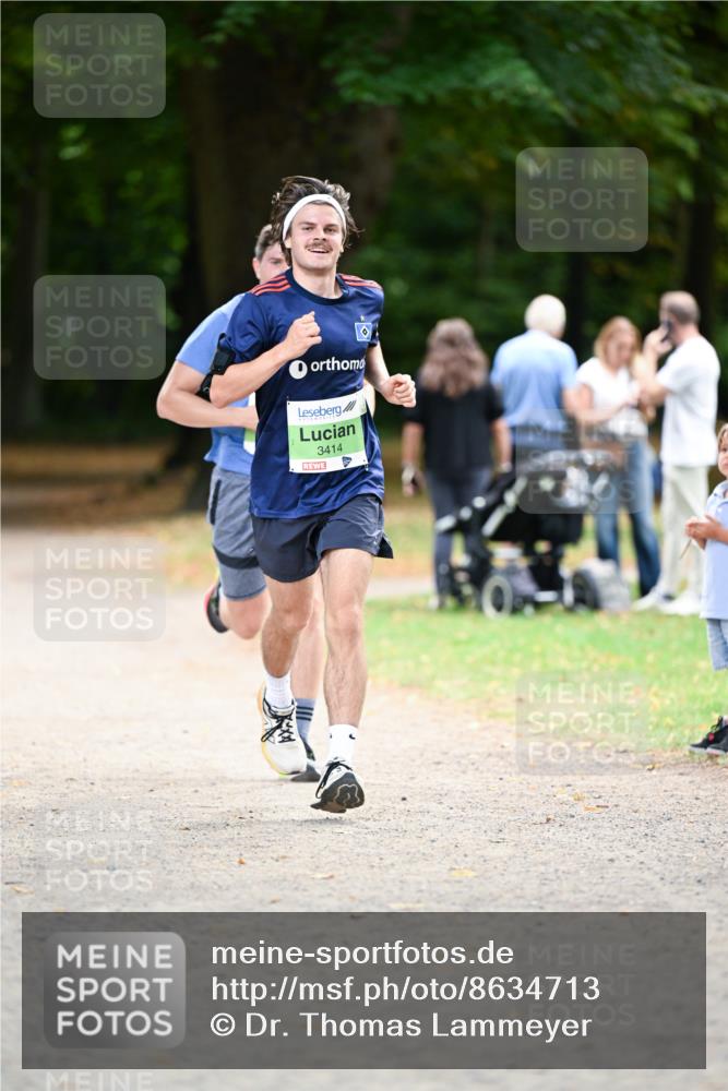 31.08.2025 - 21. Blankeneser Heldenlauf Dr. Thomas Lammeyer http://msf.ph/oto/8634713 31.08.2025 10:34:29 Laufen 3414 meine-sportfotos.de