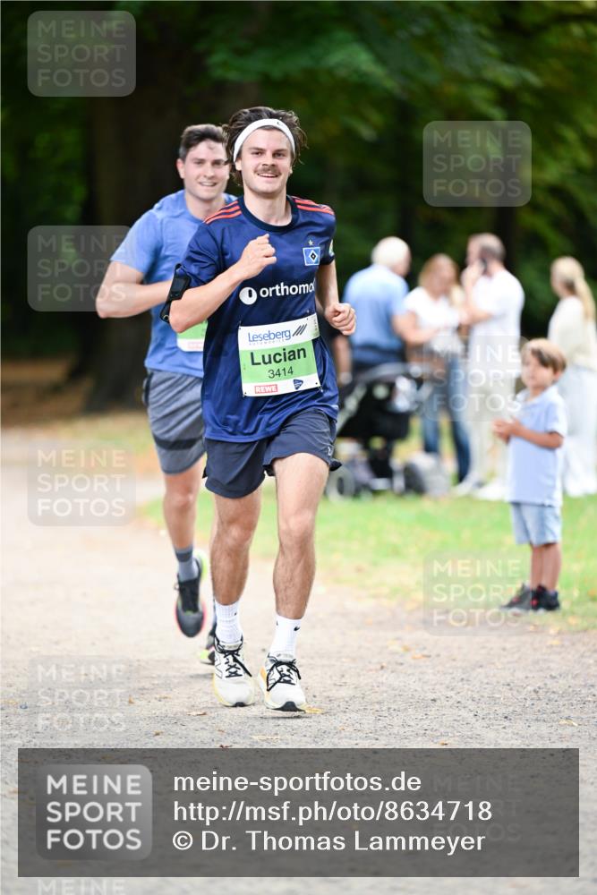 31.08.2025 - 21. Blankeneser Heldenlauf Dr. Thomas Lammeyer http://msf.ph/oto/8634718 31.08.2025 10:34:30 Laufen 3414 meine-sportfotos.de