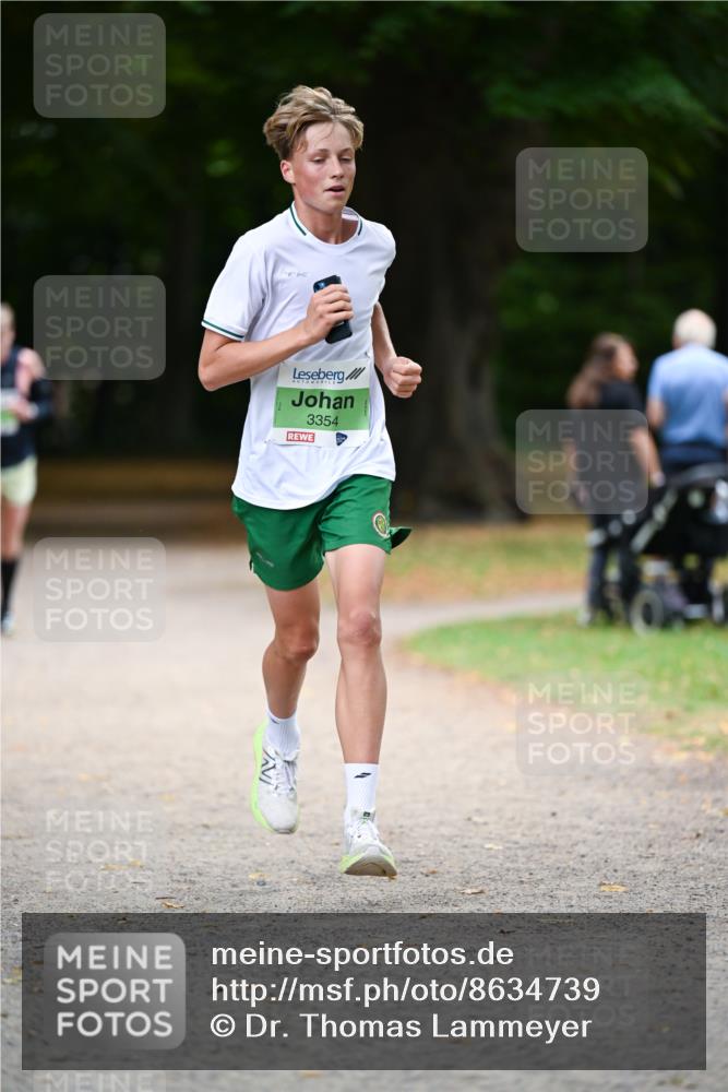 31.08.2025 - 21. Blankeneser Heldenlauf Dr. Thomas Lammeyer http://msf.ph/oto/8634739 31.08.2025 10:34:35 Laufen 3354 meine-sportfotos.de