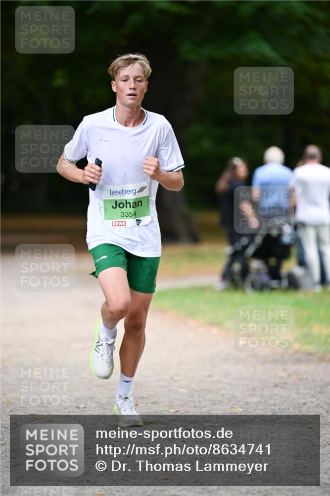 31.08.2025 - 21. Blankeneser Heldenlauf Dr. Thomas Lammeyer http://msf.ph/oto/8634741 31.08.2025 10:34:35 Laufen 3354 meine-sportfotos.de