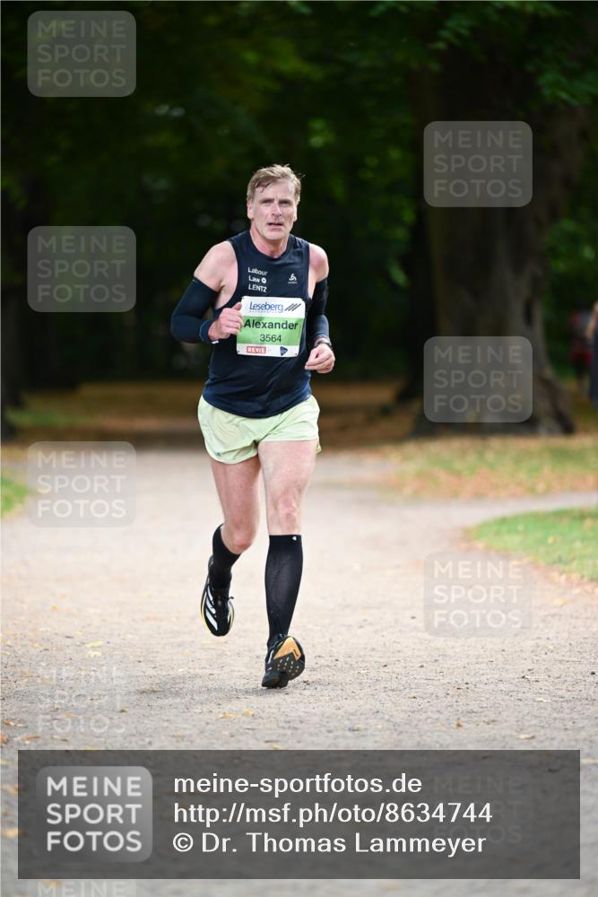 31.08.2025 - 21. Blankeneser Heldenlauf Dr. Thomas Lammeyer http://msf.ph/oto/8634744 31.08.2025 10:34:39 Laufen 6, 3564 meine-sportfotos.de