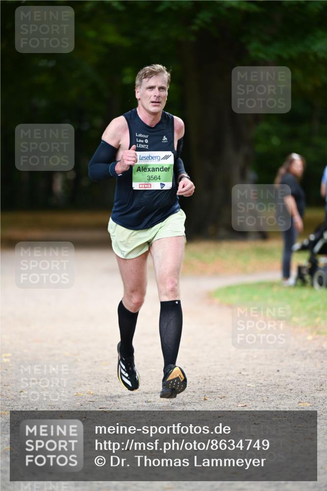 31.08.2025 - 21. Blankeneser Heldenlauf Dr. Thomas Lammeyer http://msf.ph/oto/8634749 31.08.2025 10:34:40 Laufen 3564 meine-sportfotos.de