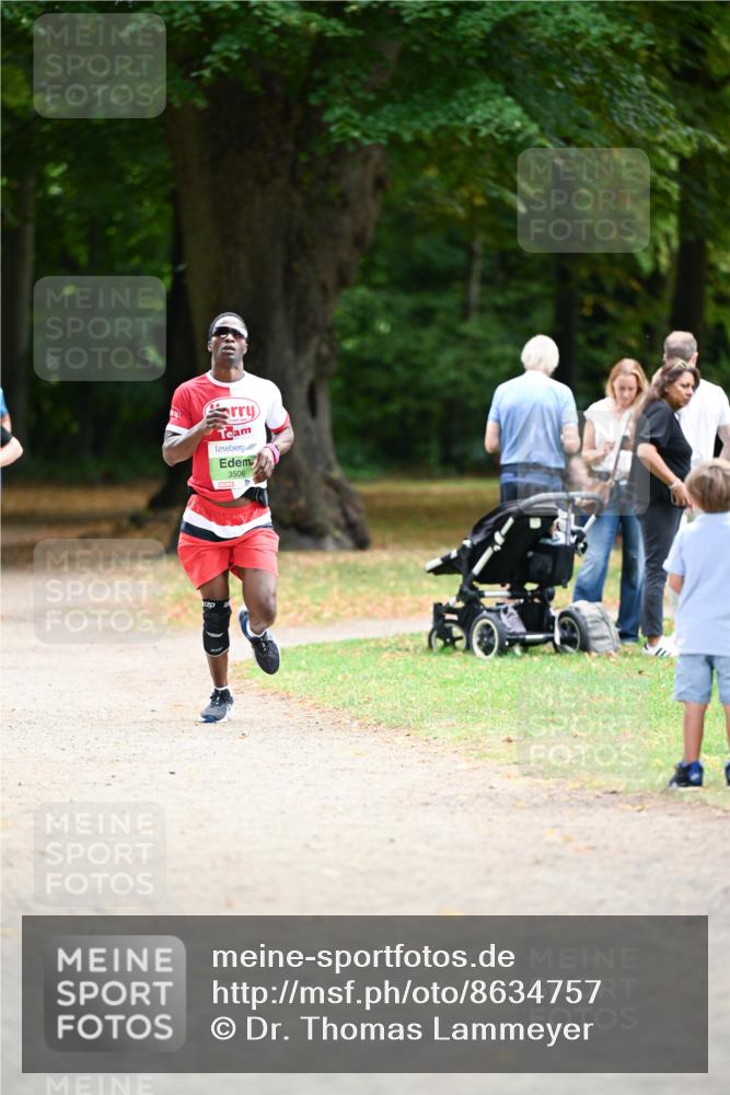 31.08.2025 - 21. Blankeneser Heldenlauf Dr. Thomas Lammeyer http://msf.ph/oto/8634757 31.08.2025 10:34:58 Laufen 3506 meine-sportfotos.de