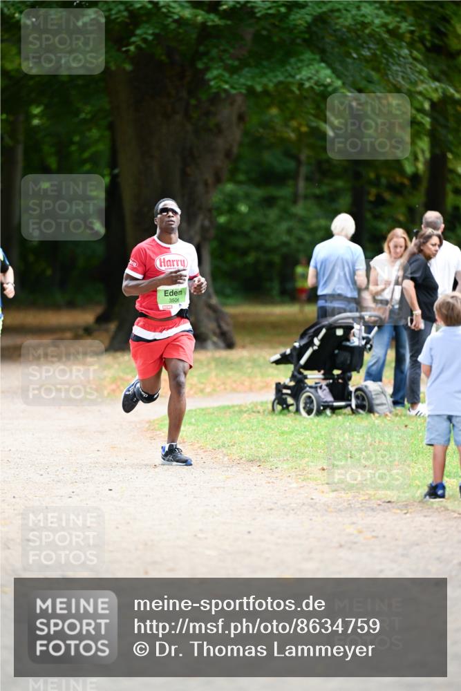 31.08.2025 - 21. Blankeneser Heldenlauf Dr. Thomas Lammeyer http://msf.ph/oto/8634759 31.08.2025 10:34:59 Laufen 3506 meine-sportfotos.de