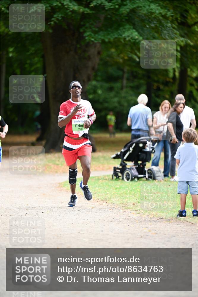 31.08.2025 - 21. Blankeneser Heldenlauf Dr. Thomas Lammeyer http://msf.ph/oto/8634763 31.08.2025 10:34:59 Laufen 3506 meine-sportfotos.de
