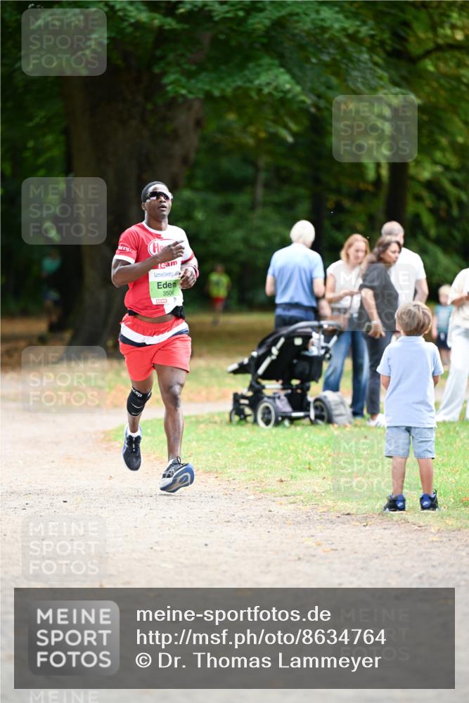 31.08.2025 - 21. Blankeneser Heldenlauf Dr. Thomas Lammeyer http://msf.ph/oto/8634764 31.08.2025 10:34:59 Laufen 3506 meine-sportfotos.de