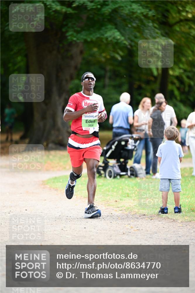 31.08.2025 - 21. Blankeneser Heldenlauf Dr. Thomas Lammeyer http://msf.ph/oto/8634770 31.08.2025 10:35:00 Laufen 3506 meine-sportfotos.de